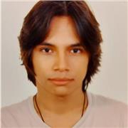 Profesor de matematiacs imparte clases a niños hasta 2 de la ESO